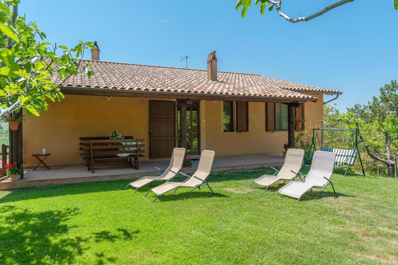 Agriturismo Le Dolci Colline Valfabbrica Exteriör bild