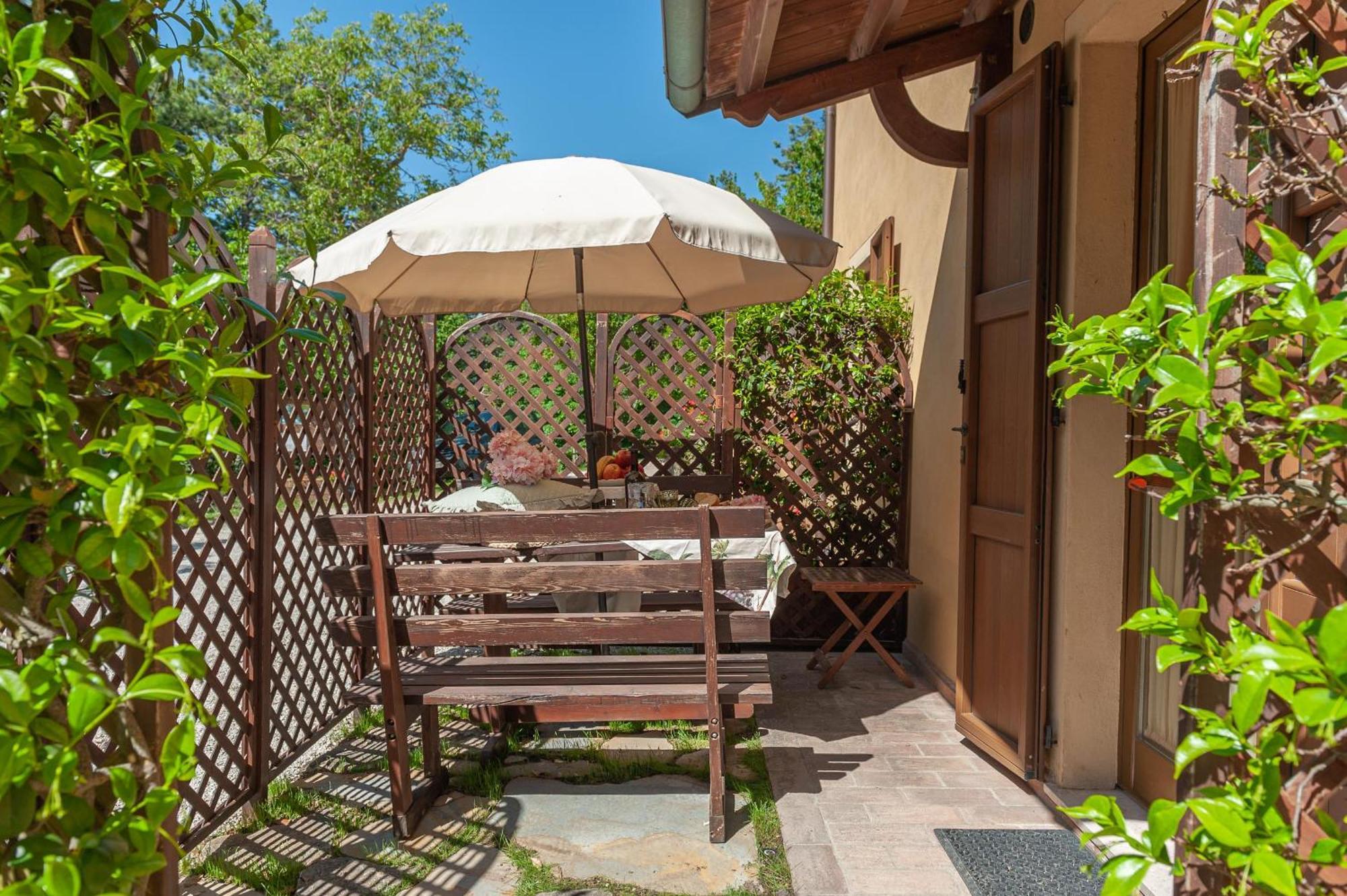 Agriturismo Le Dolci Colline Valfabbrica Exteriör bild